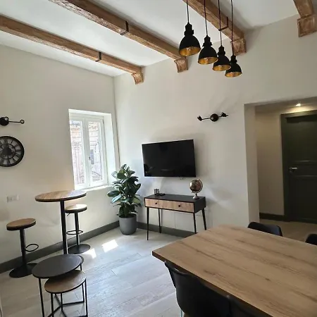 Domus Castel Sant'angelo *