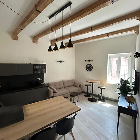 Domus Castel Sant'angelo *