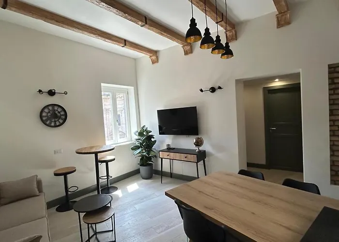 Domus Castel Sant'angelo *